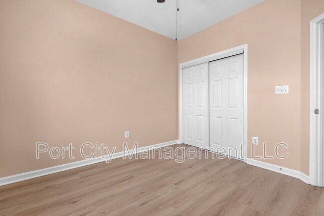 Building Photo - 905 Hall Station Dr