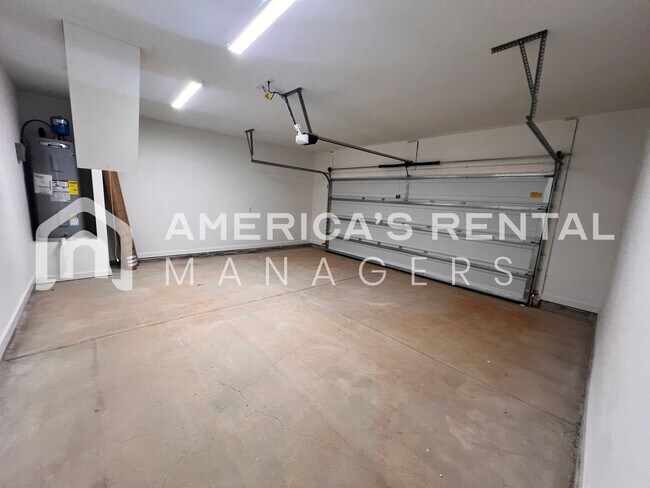 Building Photo - New Construction Home for Rent in Robertsdale, AL!!!