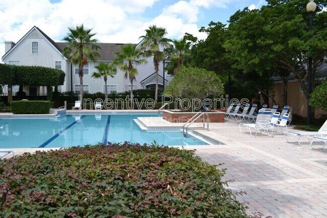 Building Photo - 3281 Soho St