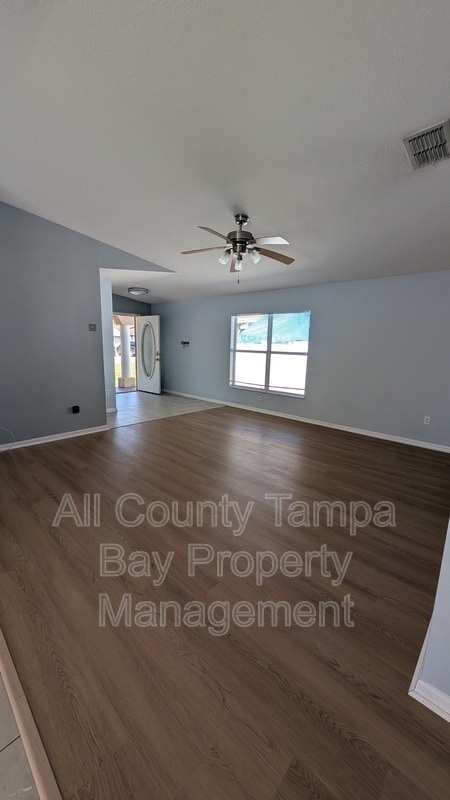 Building Photo - 1716 W Flora St