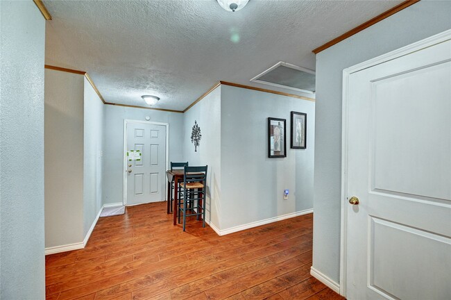 Building Photo - 170 Mesa Verde