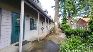 Building Photo - Cozy 1 BD | 1.5 BA Townhome with Patio - G...