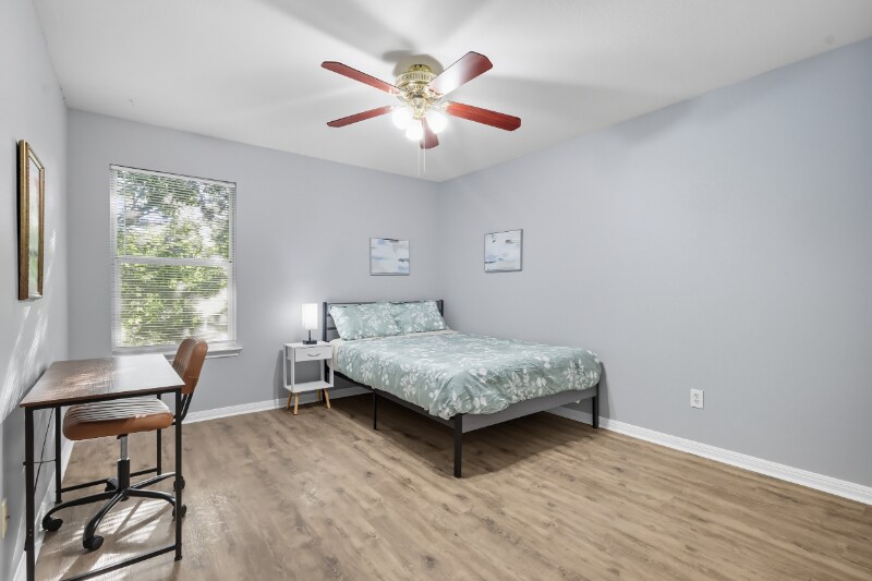 Building Photo - 6850 Thistle Hill Way