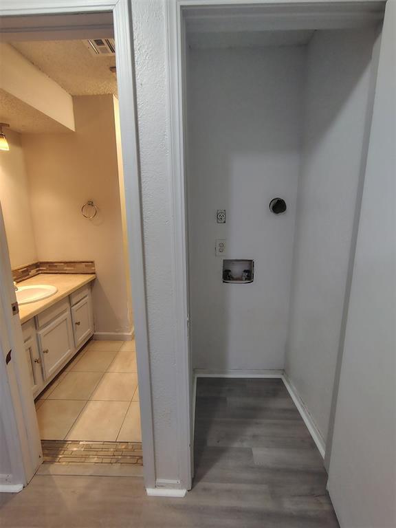 Building Photo - 8717 St George Way