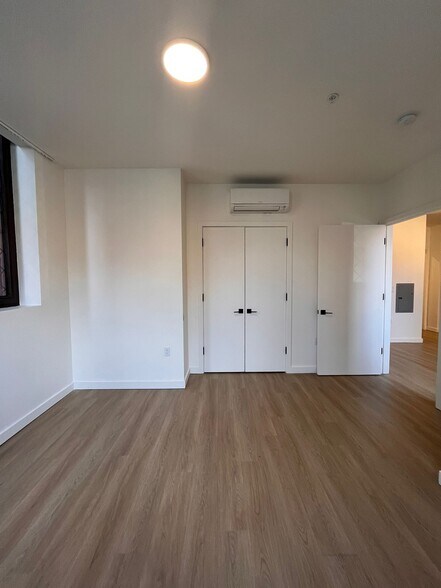 Building Photo - 328 Pacific Ave