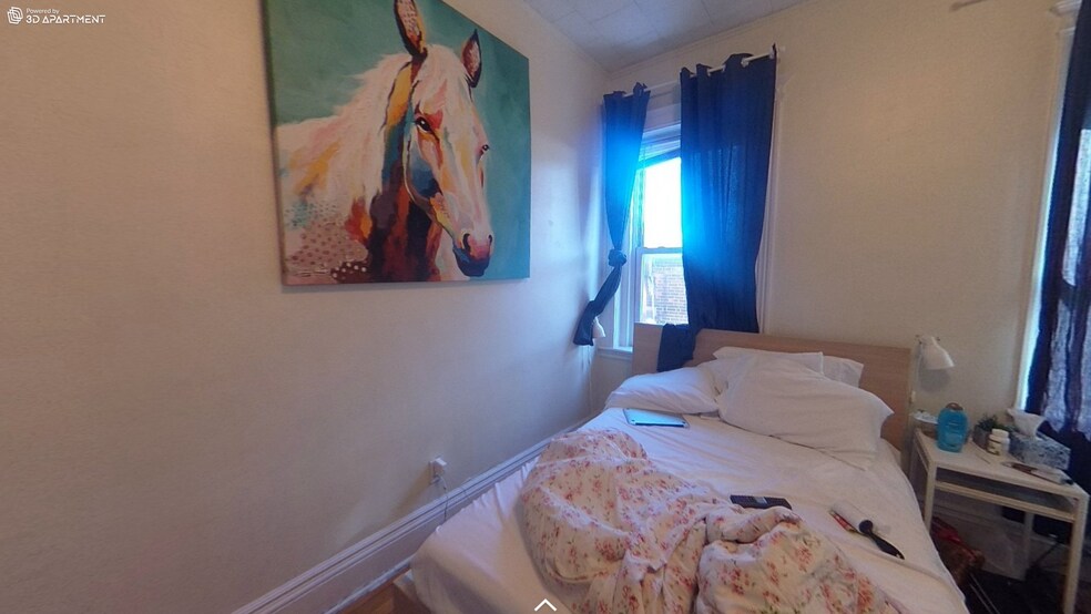 Building Photo - 126 Warren St