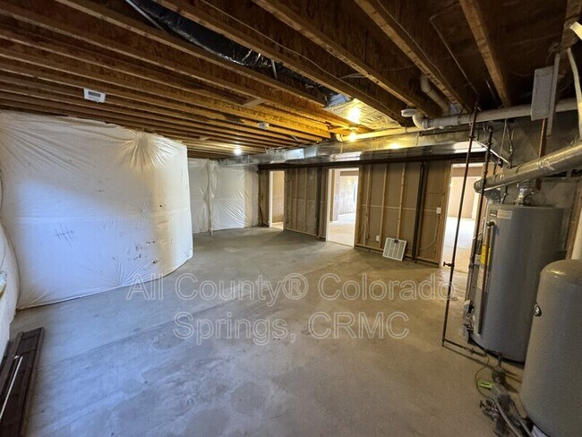 Building Photo - 19120 Pinon Park Rd
