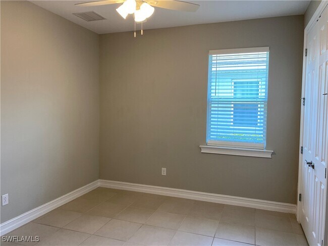 Building Photo - 16729 Siesta Drum Wy