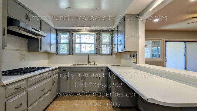 Building Photo - 11151 Chadsey Dr