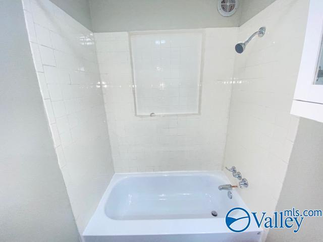 Building Photo - 14015 Creely Dr SW
