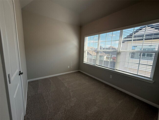 Building Photo - 12310 Monarch Mls Dr