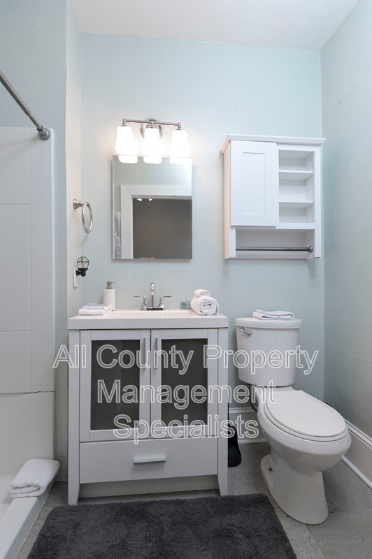 Building Photo - 1035 Kinard Ct