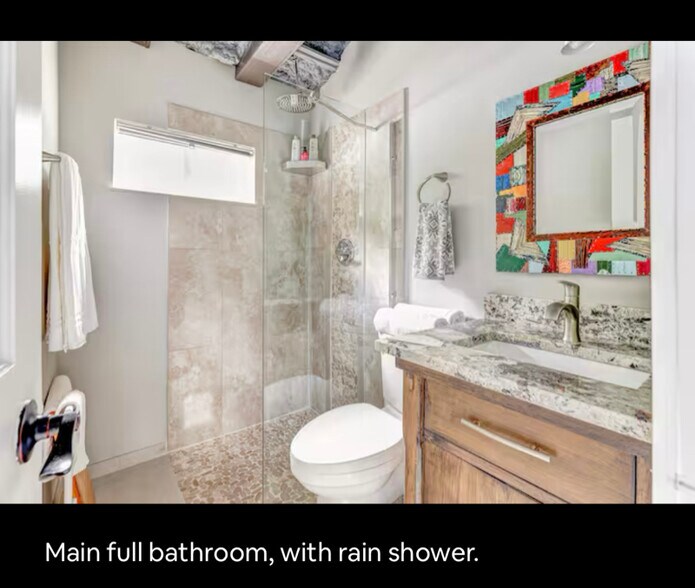 Building Photo - 304 Granada Dr