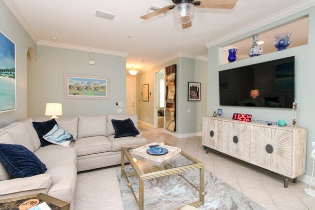 Building Photo - ** 2 PLUS DEN\2 BATH CONDO IN BARBADOS AT ...