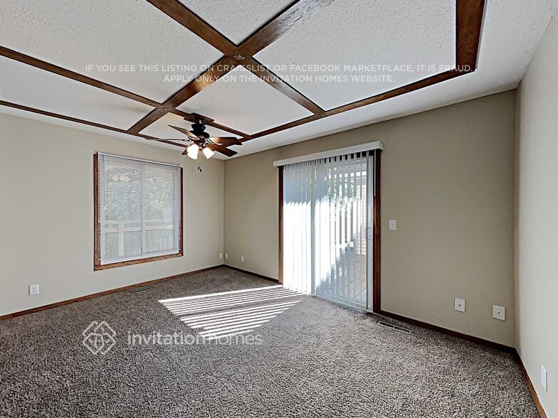 Building Photo - 15004 Park Ave S