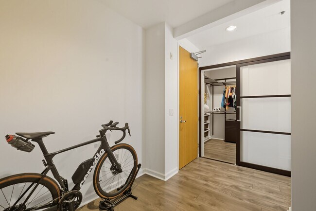 Building Photo - 200 2nd St