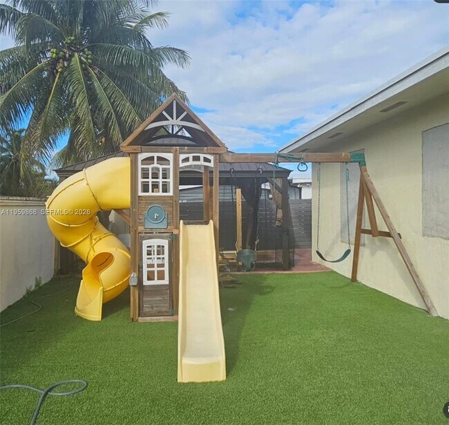 Building Photo - 11470 SW 57th Terrace