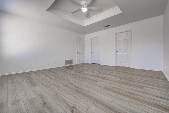 Building Photo - 207 Brentwood Dr