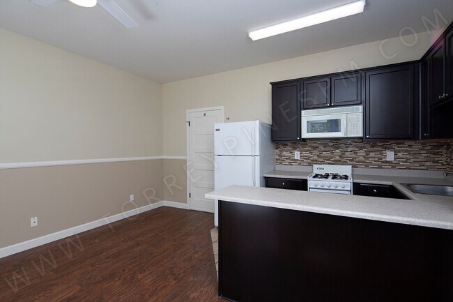 Interior Photo - 3970 Goldfinch St.