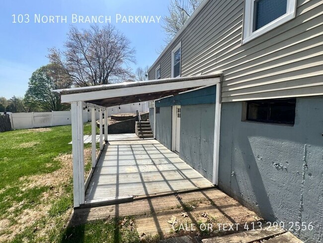 Building Photo - 103 N Branch Pkwy