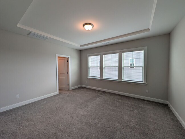 Building Photo - 332 Canyon Spring Trl