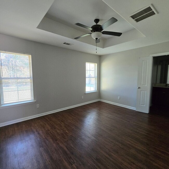 Building Photo - Two-Story Beauty in Olive Branch with Comp...