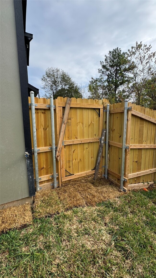 Building Photo - 169 S 10th St