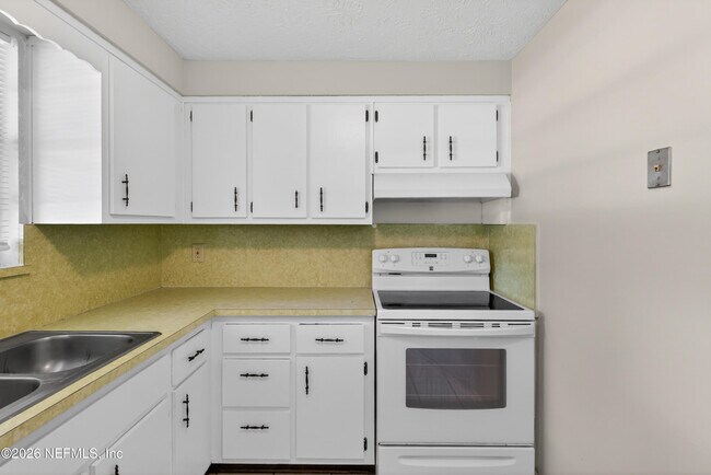 Building Photo - 4257 Packard Dr