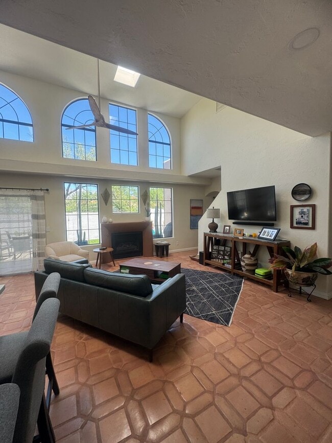 Building Photo - 4300 N Rillito Creek Pl