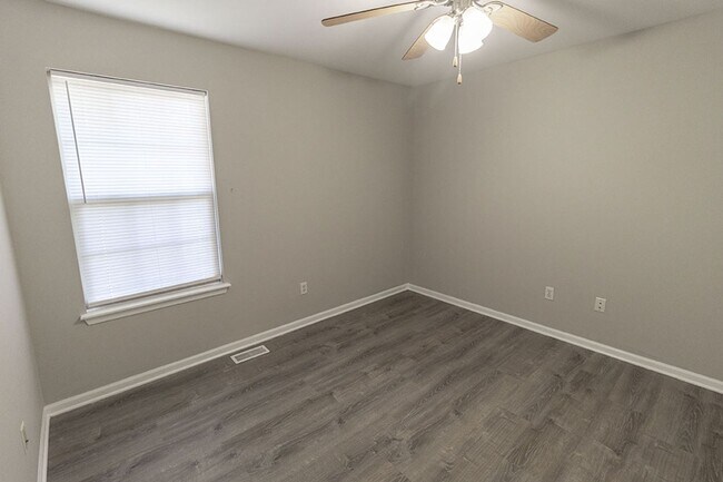 Building Photo - 4012-4014 Arctic Fox Dr.