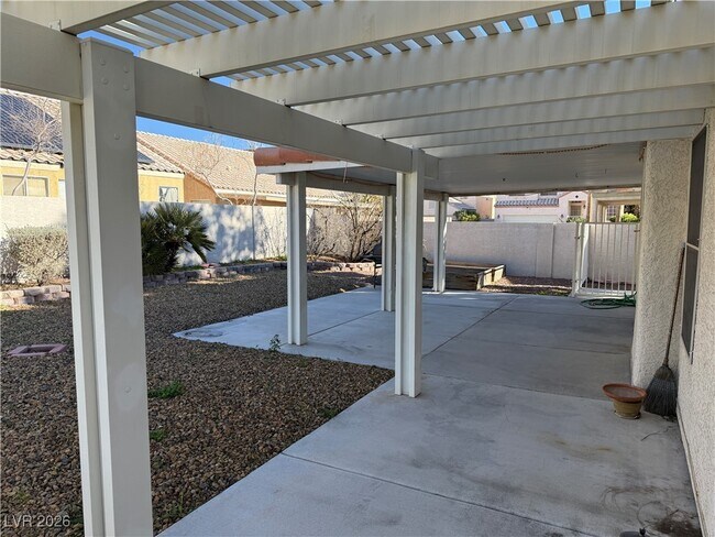 Building Photo - 7704 Kasmere Falls Dr