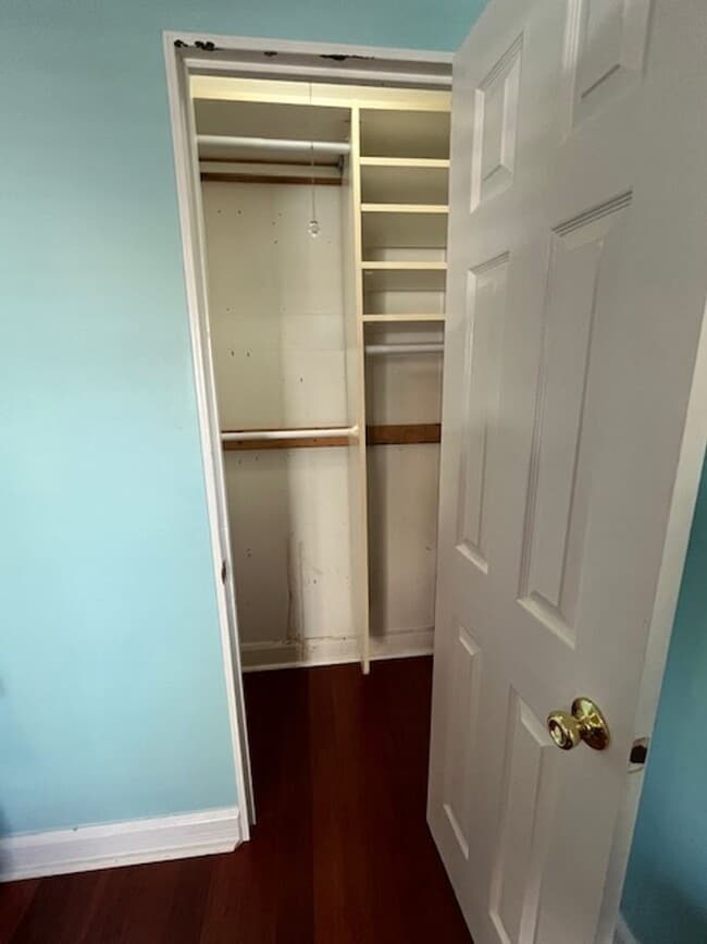 Building Photo - 2 bed 2 bath Single Family Home in Bexley w/ Bonus Rooms