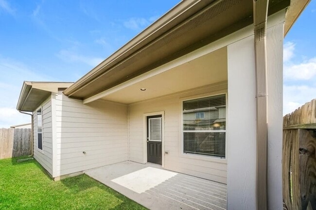 Building Photo - 12215 Roy Mix Bohn Lane