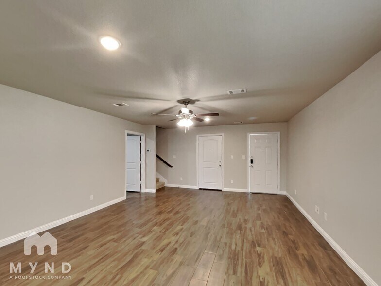 Building Photo - 710 Rolling Terrace Cir