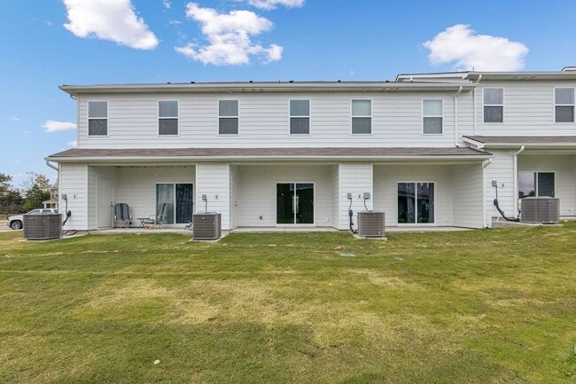 Building Photo - 1017 Keyes Pl