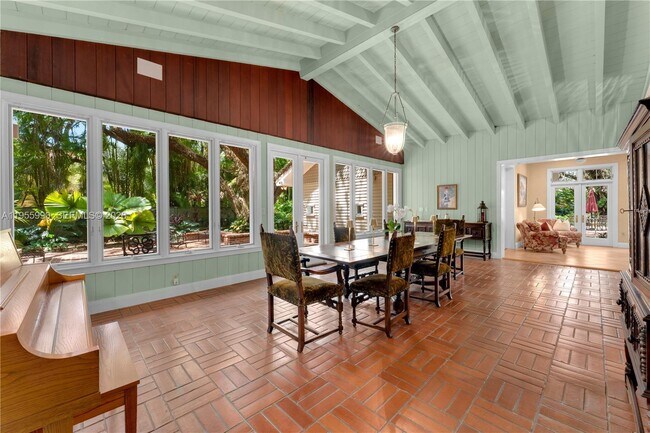 Building Photo - 7400 SW 47th Ct