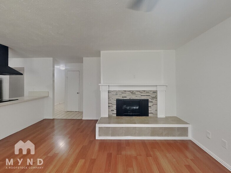 Building Photo - 551 Oldbridge Dr