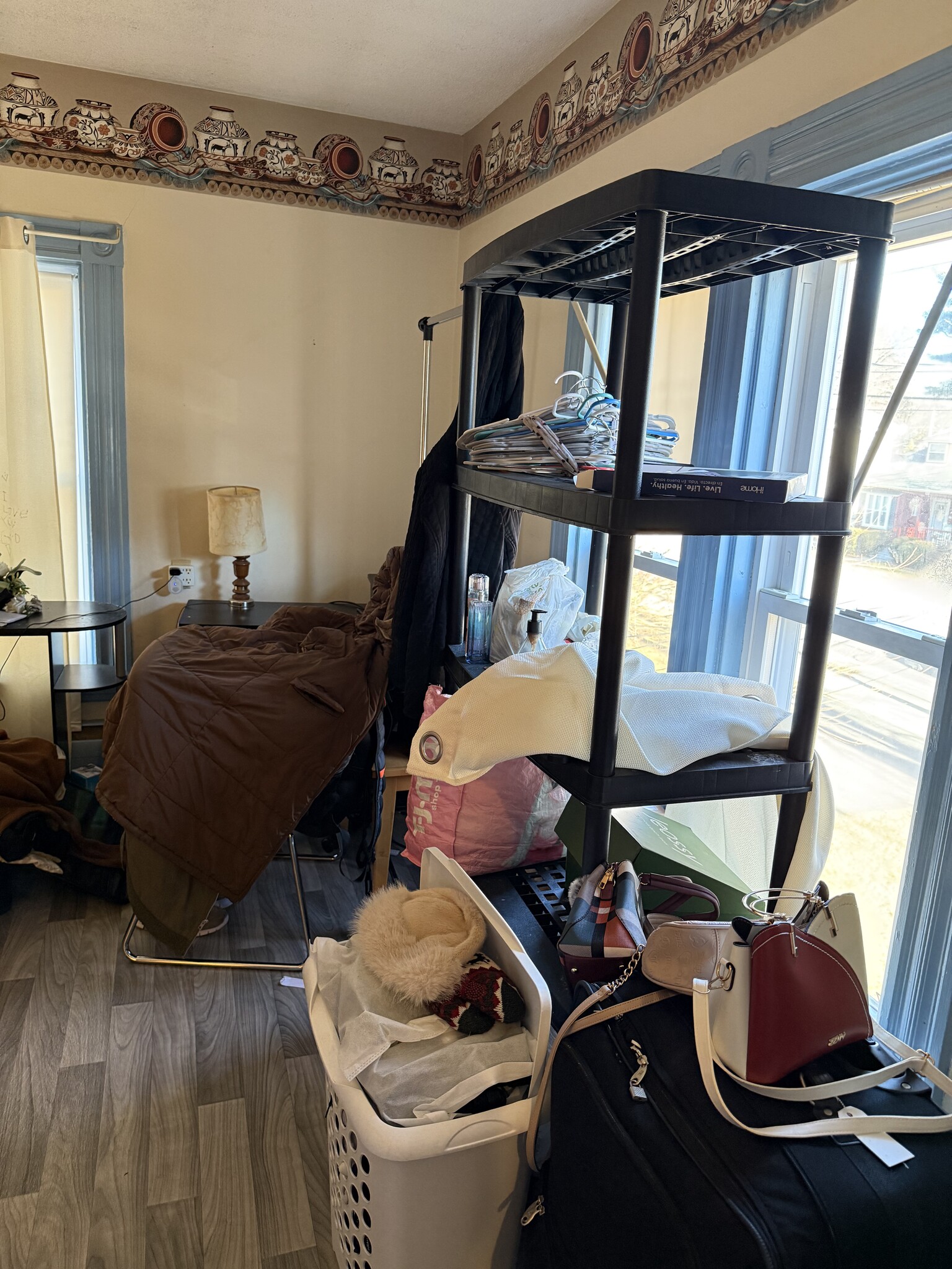 Building Photo - 298 Main St