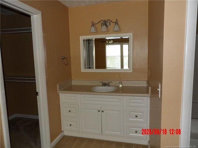 Building Photo - 1022 Wood Creek Dr