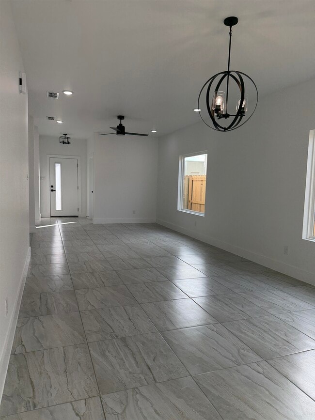 Building Photo - 1532 Consejero Ln