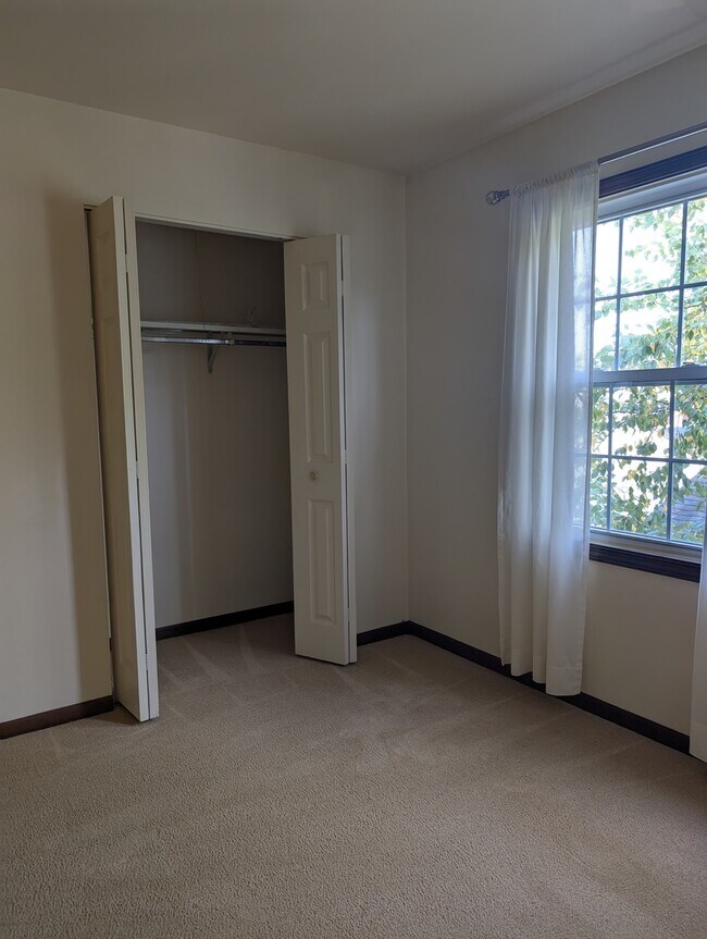 Building Photo - 1535 Wedgefield Cir