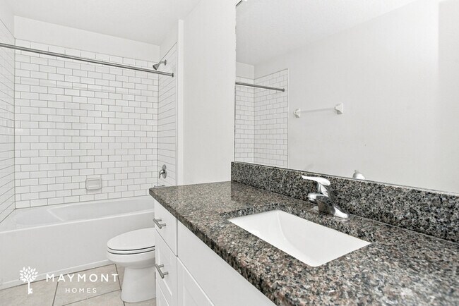 Building Photo - 4137 84th Ct E