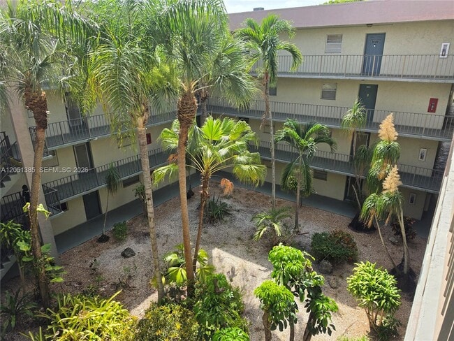 Building Photo - 1820 SW 81st Ave