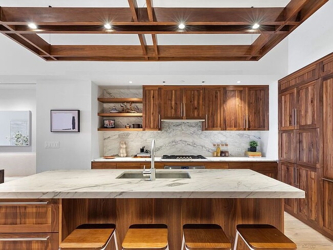 Building Photo - 130 Furman St