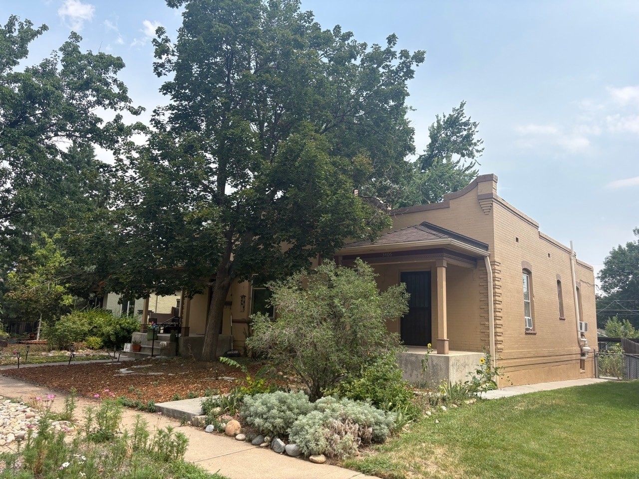 Front of house - 3406 N Raleigh St