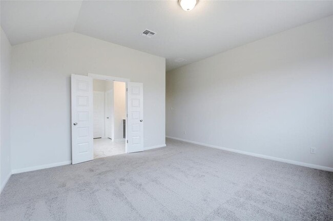 Building Photo - 134 Edgewater Trl