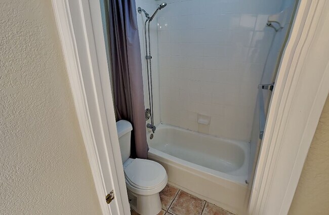 Building Photo - Move-In Special: $500 off the first full m...