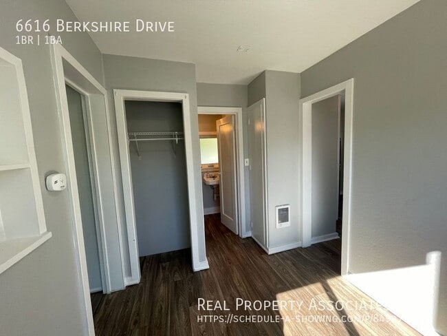 Building Photo - 6616 Berkshire Dr