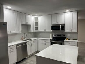Building Photo - 4550 Ewell Rd