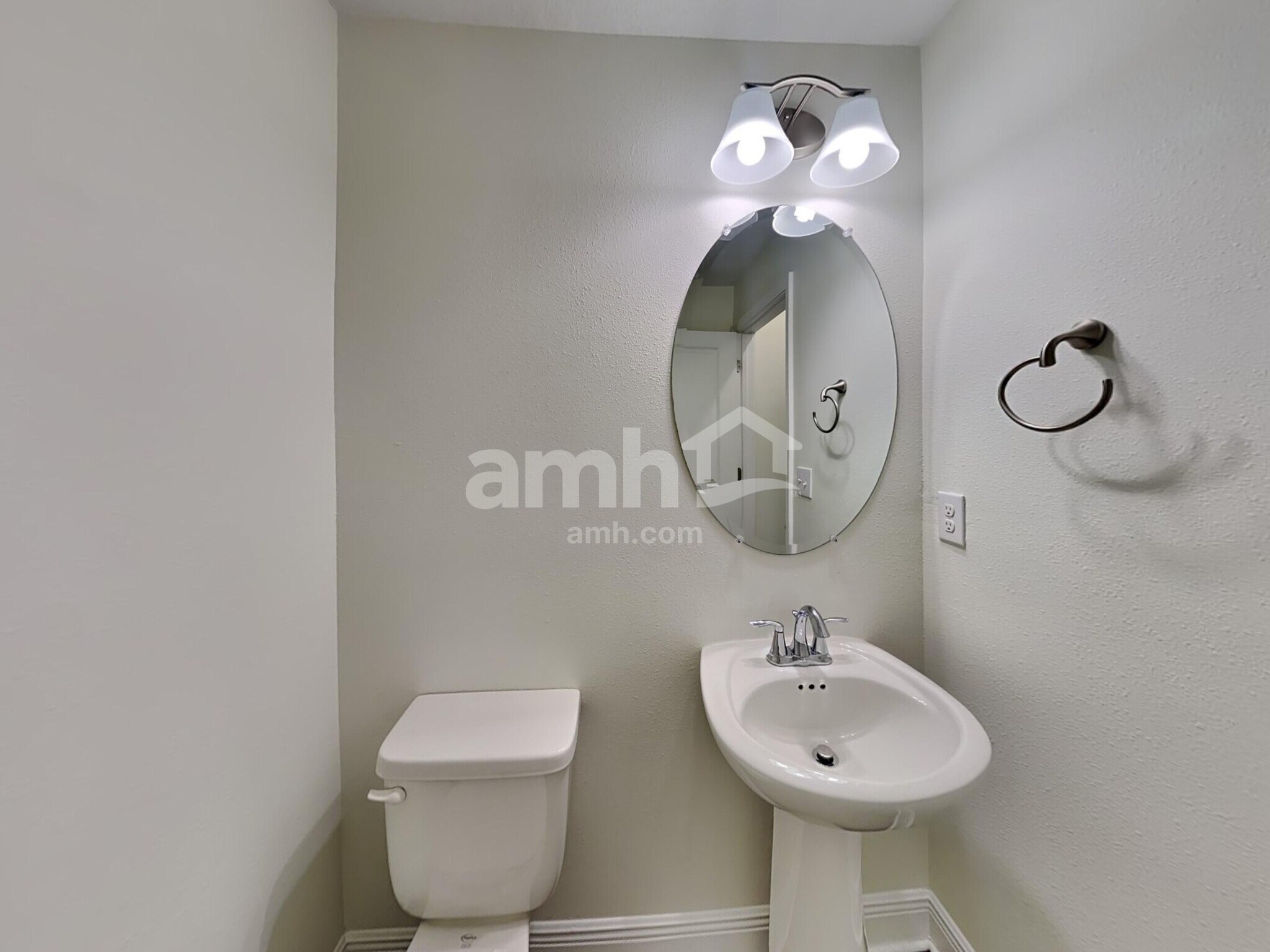 Building Photo - 20379 Calla Lily Dr